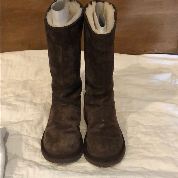 UGG Knightsbridge boot - Picture 2 of 5